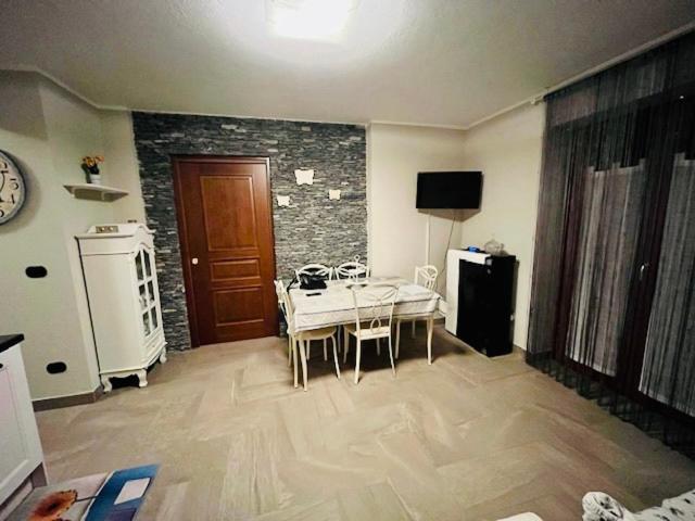 Incantevole Appartamento Con Giardino - Garage Privato E Free Wifi Oulx Dış mekan fotoğraf